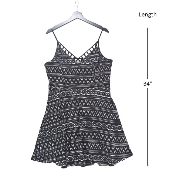 Ambar Dress Women’s Size 14 A-line Geometric Black White Sleeveless Casual Flowy - Picture 13 of 14